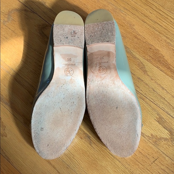 Chanel Dounble C Silver Grey Pearl Ballet Flats - Picture 4 of 8